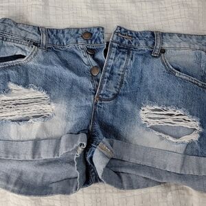 cute light washed forever 21 blue jean shorts with rips
